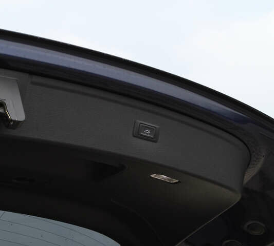 Синий Ауди Ку 5, объемом двигателя 1.97 л и пробегом 180 тыс. км за 28700 $, фото 15 на Automoto.ua