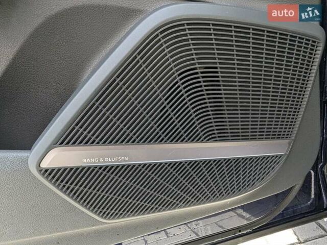 Синий Ауди Ку 5, объемом двигателя 1.98 л и пробегом 192 тыс. км за 21500 $, фото 69 на Automoto.ua