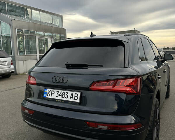 Ауді Ку 5 2017 у Києві на Automoto.ua Синій Ауді Ку 5, об'ємом двигуна 1.98 л та пробігом 123 тис. км за 30000 $, фото 5 на Automoto.ua