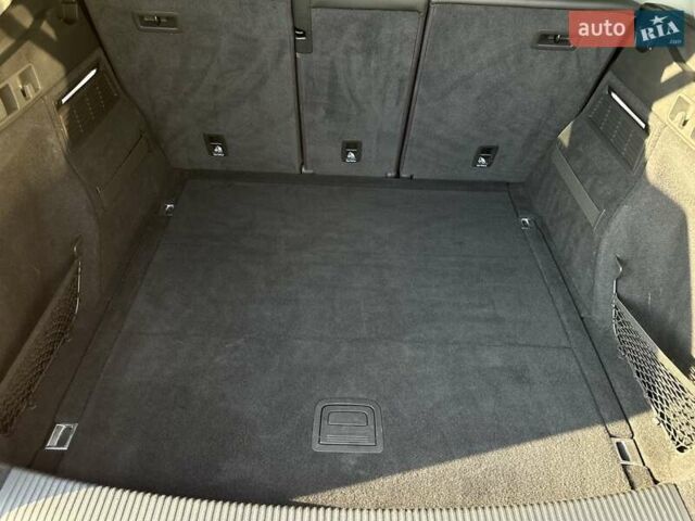 Синий Ауди Ку 5, объемом двигателя 1.98 л и пробегом 164 тыс. км за 25500 $, фото 15 на Automoto.ua