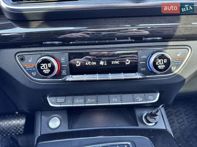 Синий Ауди Ку 5, объемом двигателя 1.98 л и пробегом 92 тыс. км за 32500 $, фото 22 на Automoto.ua