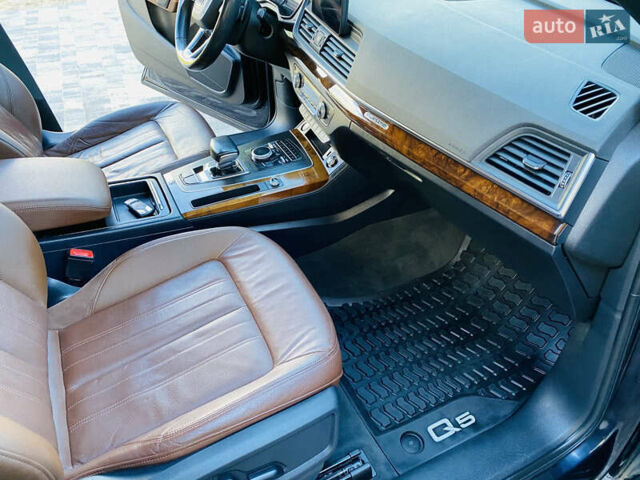 Синий Ауди Ку 5, объемом двигателя 2 л и пробегом 163 тыс. км за 24800 $, фото 19 на Automoto.ua