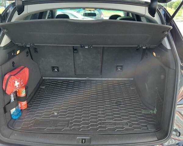 Синій Ауді Ку 5, об'ємом двигуна 1.98 л та пробігом 135 тис. км за 17000 $, фото 5 на Automoto.ua