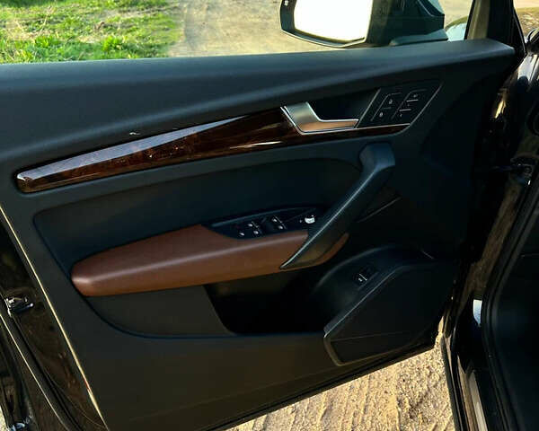 Синій Ауді Ку 5, об'ємом двигуна 1.98 л та пробігом 91 тис. км за 16300 $, фото 16 на Automoto.ua