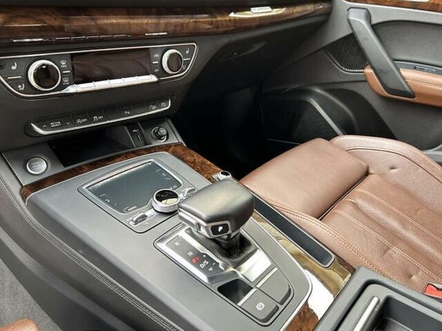 Синий Ауди Ку 5, объемом двигателя 2 л и пробегом 89 тыс. км за 20000 $, фото 13 на Automoto.ua
