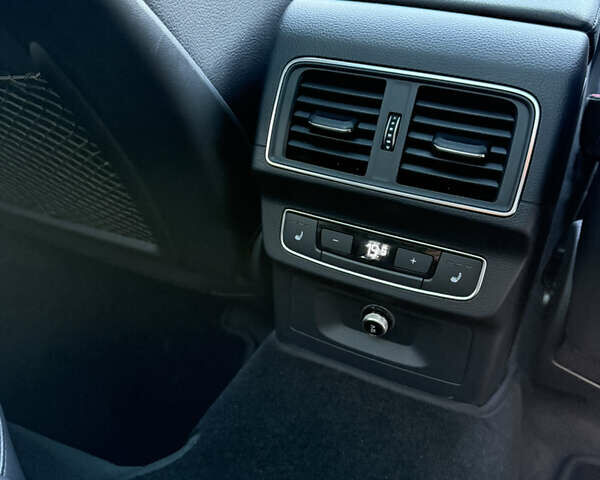 Ауди Ку 5 2017 в Кривом Роге на Automoto.ua Синий Ауди Ку 5, объемом двигателя 1.98 л и пробегом 130 тыс. км за 29800 $, фото 26 на Automoto.ua