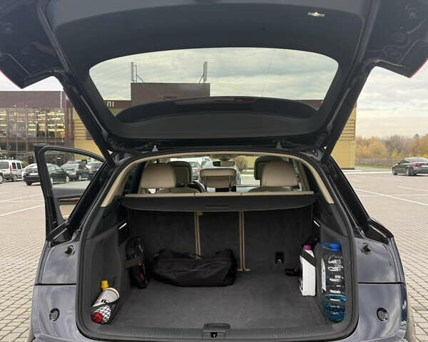 Синий Ауди Ку 5, объемом двигателя 1.98 л и пробегом 115 тыс. км за 27000 $, фото 10 на Automoto.ua