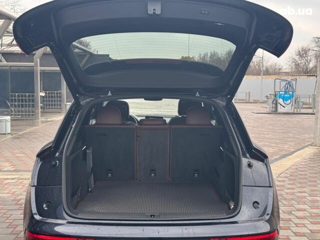 Синий Ауди Ку 5, объемом двигателя 2 л и пробегом 115 тыс. км за 29790 $, фото 17 на Automoto.ua