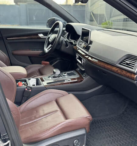 Синій Ауді Ку 5, об'ємом двигуна 1.98 л та пробігом 100 тис. км за 28000 $, фото 13 на Automoto.ua