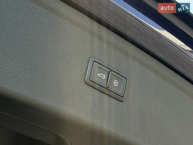 Синий Ауди Ку 5, объемом двигателя 1.98 л и пробегом 164 тыс. км за 25500 $, фото 16 на Automoto.ua