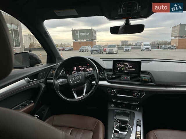 Ауді Ку 5 2017 у Києві на Automoto.ua Синій Ауді Ку 5, об'ємом двигуна 1.98 л та пробігом 123 тис. км за 30000 $, фото 14 на Automoto.ua