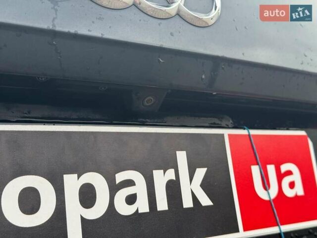 Синій Ауді Ку 5, об'ємом двигуна 2 л та пробігом 115 тис. км за 29790 $, фото 9 на Automoto.ua