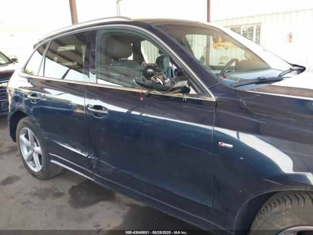 Синий Ауди Ку 5, объемом двигателя 2 л и пробегом 64 тыс. км за 2300 $, фото 5 на Automoto.ua