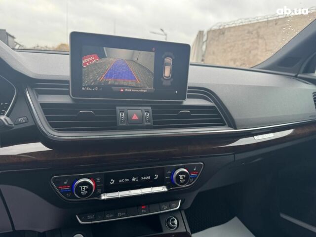 Синий Ауди Ку 5, объемом двигателя 2 л и пробегом 115 тыс. км за 29790 $, фото 30 на Automoto.ua