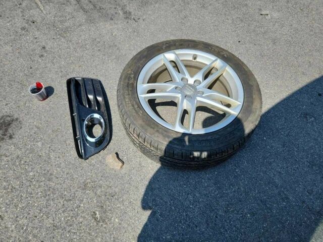 Синий Ауди Ку 5, объемом двигателя 2 л и пробегом 71 тыс. км за 4100 $, фото 13 на Automoto.ua