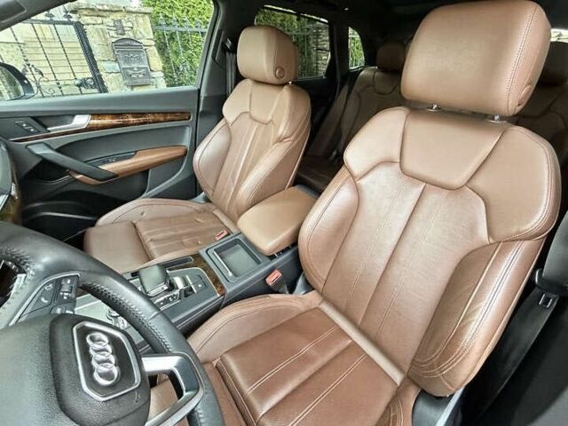 Синий Ауди Ку 5, объемом двигателя 2 л и пробегом 89 тыс. км за 20000 $, фото 8 на Automoto.ua