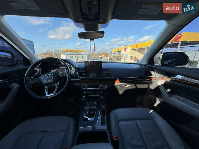 Синій Ауді Ку 5, об'ємом двигуна 1.98 л та пробігом 117 тис. км за 27000 $, фото 6 на Automoto.ua