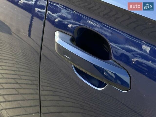 Синий Ауди Ку 5, объемом двигателя 1.98 л и пробегом 164 тыс. км за 25500 $, фото 9 на Automoto.ua