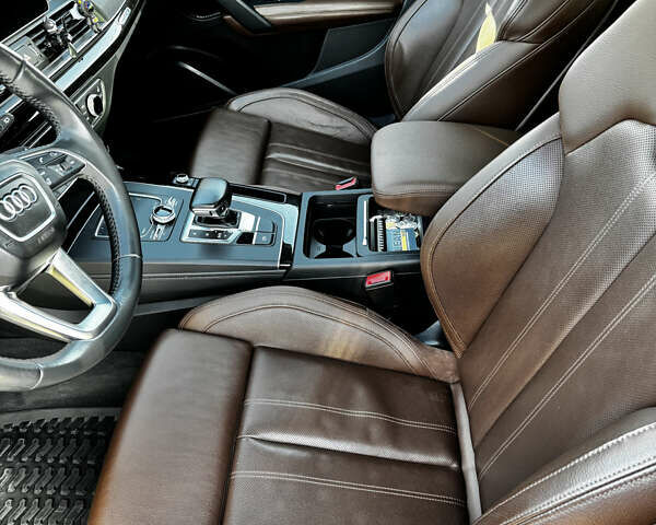 Синий Ауди Ку 5, объемом двигателя 1.98 л и пробегом 92 тыс. км за 32500 $, фото 34 на Automoto.ua