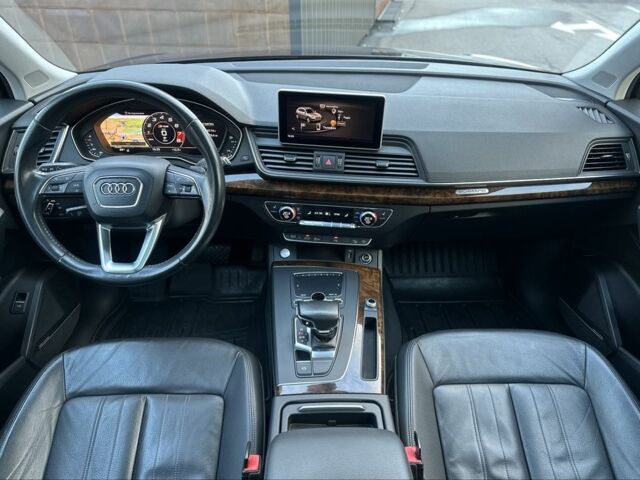 Синий Ауди Ку 5, объемом двигателя 2 л и пробегом 134 тыс. км за 25500 $, фото 9 на Automoto.ua