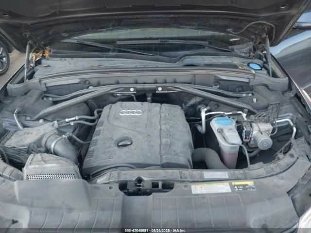 Синий Ауди Ку 5, объемом двигателя 2 л и пробегом 64 тыс. км за 2300 $, фото 9 на Automoto.ua