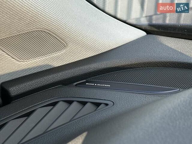 Синий Ауди Ку 5, объемом двигателя 1.98 л и пробегом 164 тыс. км за 25500 $, фото 37 на Automoto.ua