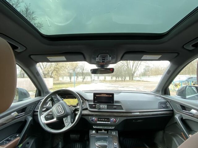 Синий Ауди Ку 5, объемом двигателя 2 л и пробегом 180 тыс. км за 23000 $, фото 6 на Automoto.ua