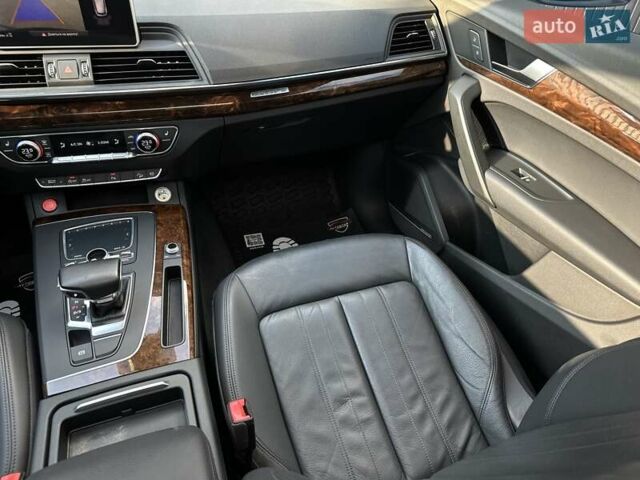 Синий Ауди Ку 5, объемом двигателя 1.98 л и пробегом 164 тыс. км за 25500 $, фото 22 на Automoto.ua