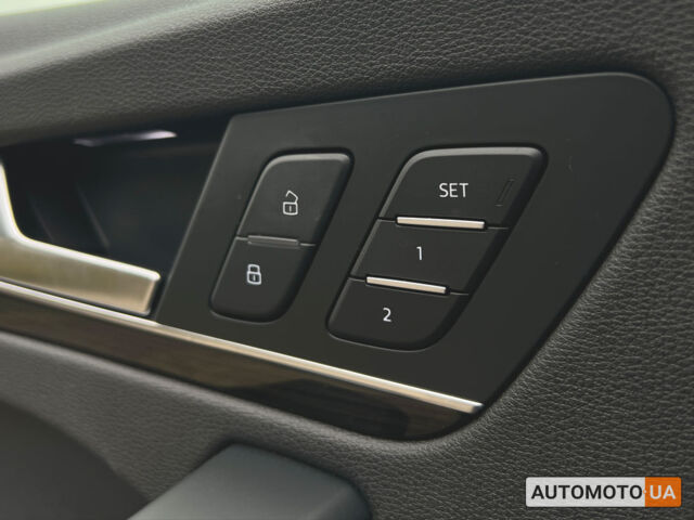 Синий Ауди Ку 5, объемом двигателя 2 л и пробегом 81 тыс. км за 33600 $, фото 20 на Automoto.ua