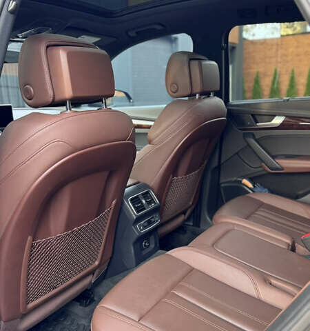 Синій Ауді Ку 5, об'ємом двигуна 1.98 л та пробігом 100 тис. км за 28000 $, фото 18 на Automoto.ua