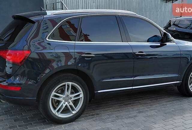 Синій Ауді Ку 5, об'ємом двигуна 1.98 л та пробігом 135 тис. км за 17000 $, фото 3 на Automoto.ua