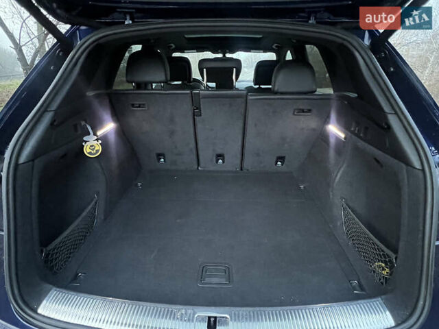 Синій Ауді Ку 5, об'ємом двигуна 2 л та пробігом 167 тис. км за 23700 $, фото 28 на Automoto.ua