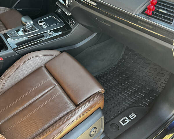 Синий Ауди Ку 5, объемом двигателя 1.98 л и пробегом 92 тыс. км за 32500 $, фото 32 на Automoto.ua