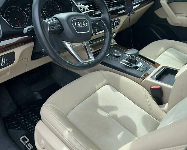 Синій Ауді Ку 5, об'ємом двигуна 1.98 л та пробігом 62 тис. км за 26500 $, фото 15 на Automoto.ua