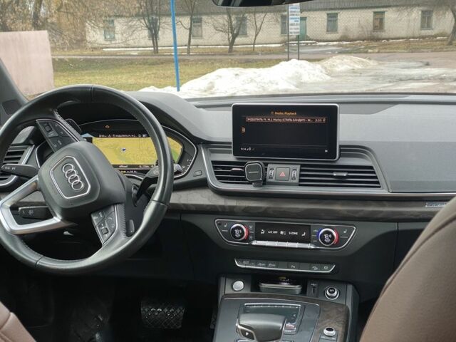 Синий Ауди Ку 5, объемом двигателя 2 л и пробегом 180 тыс. км за 23000 $, фото 5 на Automoto.ua