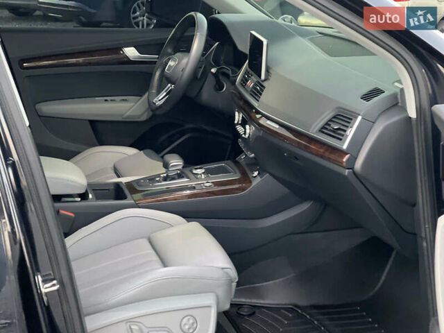 Синий Ауди Ку 5, объемом двигателя 1.98 л и пробегом 210 тыс. км за 23650 $, фото 5 на Automoto.ua