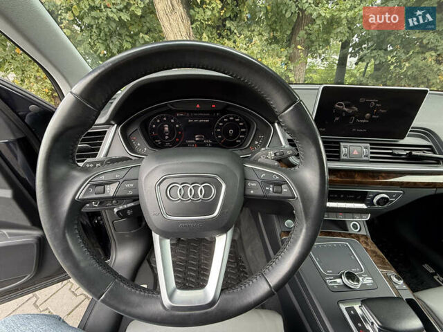 Синий Ауди Ку 5, объемом двигателя 2 л и пробегом 126 тыс. км за 25500 $, фото 16 на Automoto.ua
