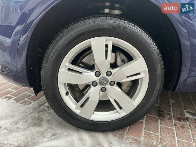 Синій Ауді Ку 5, об'ємом двигуна 1.98 л та пробігом 231 тис. км за 17000 $, фото 4 на Automoto.ua