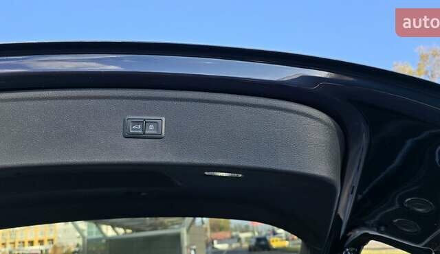 Синий Ауди Ку 5, объемом двигателя 2 л и пробегом 150 тыс. км за 22500 $, фото 28 на Automoto.ua