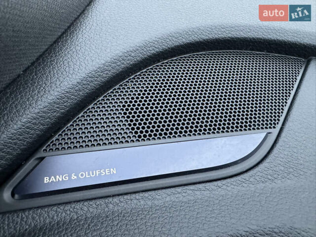 Синий Ауди Ку 5, объемом двигателя 2 л и пробегом 151 тыс. км за 23300 $, фото 25 на Automoto.ua