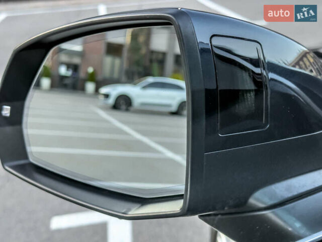 Синій Ауді Ку 5, об'ємом двигуна 2 л та пробігом 86 тис. км за 32999 $, фото 26 на Automoto.ua