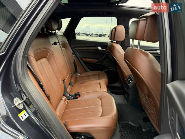 Синий Ауди Ку 5, объемом двигателя 2 л и пробегом 177 тыс. км за 24799 $, фото 74 на Automoto.ua