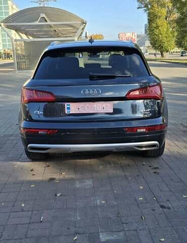 Синий Ауди Ку 5, объемом двигателя 2 л и пробегом 150 тыс. км за 22500 $, фото 52 на Automoto.ua