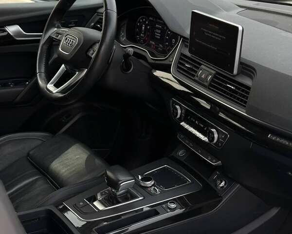 Синий Ауди Ку 5, объемом двигателя 1.98 л и пробегом 141 тыс. км за 27900 $, фото 13 на Automoto.ua