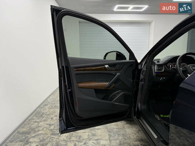 Синий Ауди Ку 5, объемом двигателя 1.98 л и пробегом 79 тыс. км за 29999 $, фото 30 на Automoto.ua