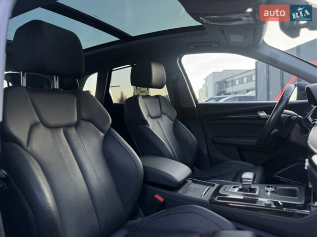 Синій Ауді Ку 5, об'ємом двигуна 2 л та пробігом 176 тис. км за 24499 $, фото 57 на Automoto.ua