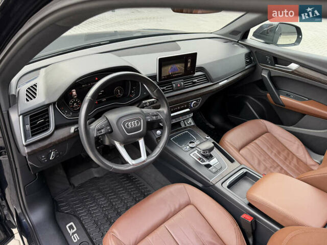 Синий Ауди Ку 5, объемом двигателя 2 л и пробегом 177 тыс. км за 24799 $, фото 37 на Automoto.ua