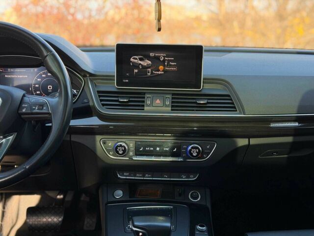 Синий Ауди Ку 5, объемом двигателя 2 л и пробегом 130 тыс. км за 28000 $, фото 19 на Automoto.ua