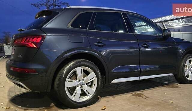 Синий Ауди Ку 5, объемом двигателя 2 л и пробегом 150 тыс. км за 22500 $, фото 11 на Automoto.ua