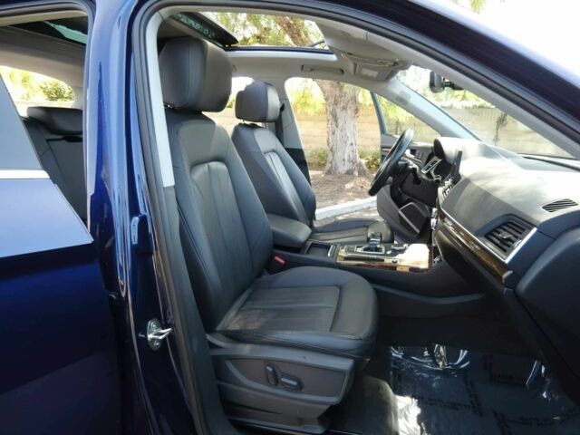 Синий Ауди Ку 5, объемом двигателя 0 л и пробегом 77 тыс. км за 16000 $, фото 9 на Automoto.ua